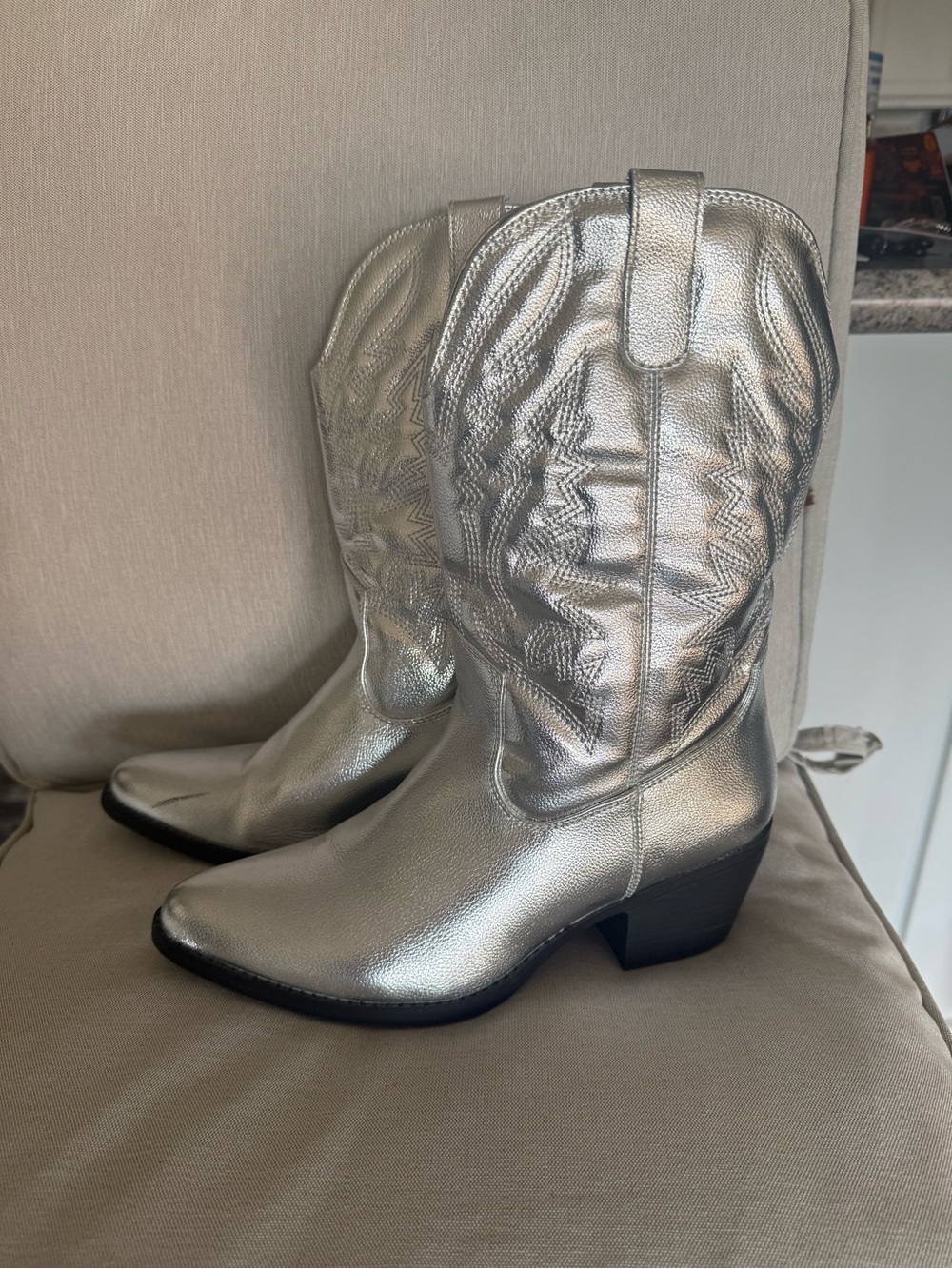 UNIONBAY Metallic Silver Western Cowboy Boots for Women